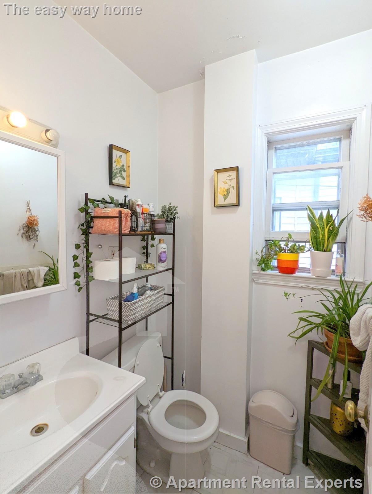 83 Yorktown St, Teele Square