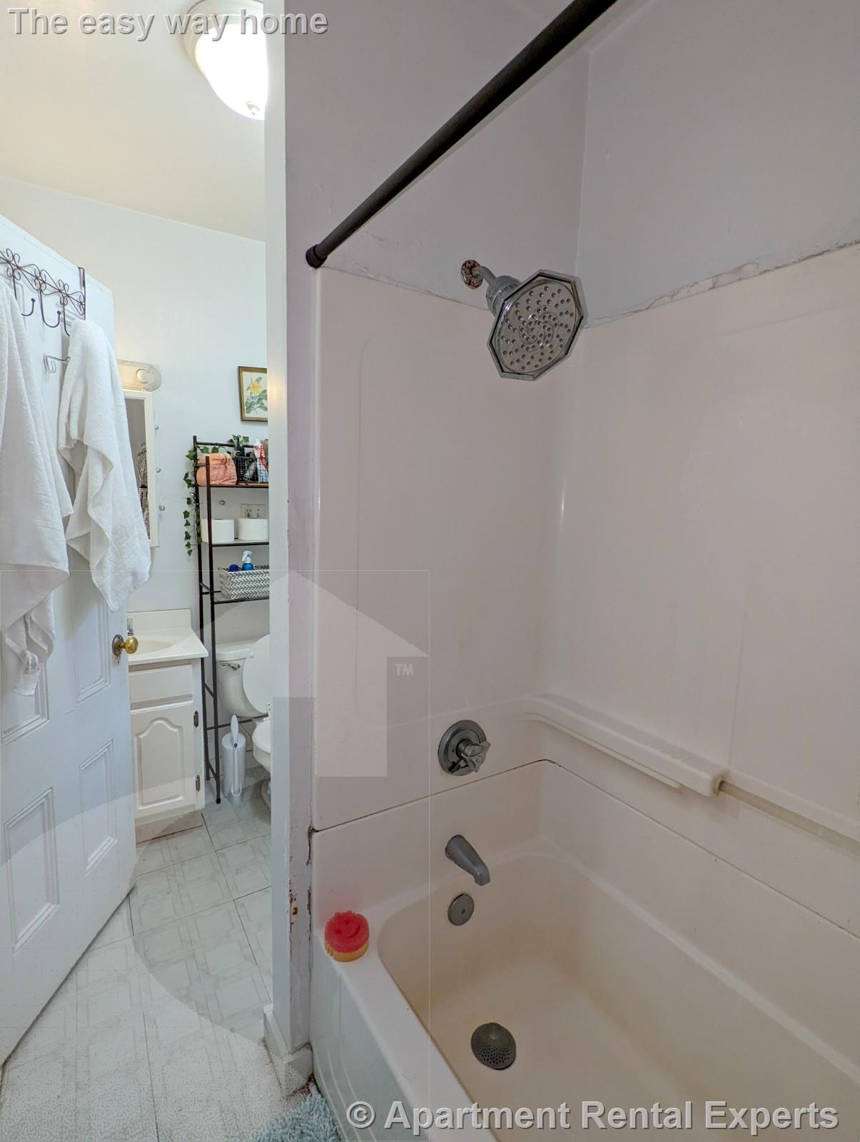 83 Yorktown St, Teele Square