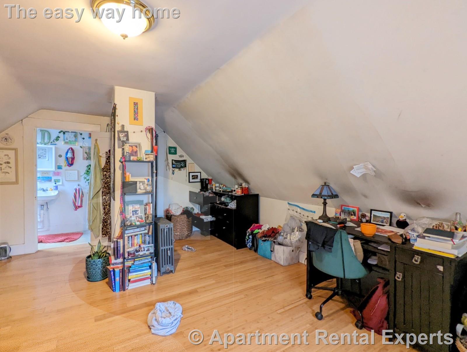 83 Yorktown St, Teele Square