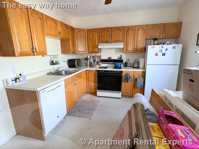 288 Salem St, Medford Square