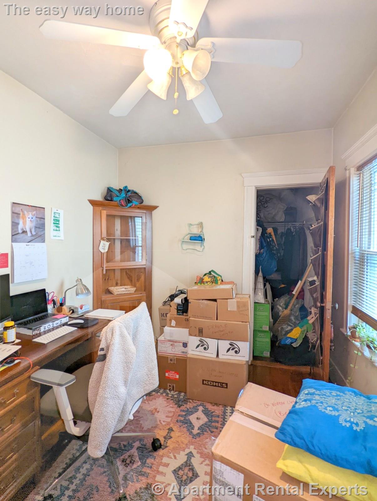 292 Boston Ave, Tufts