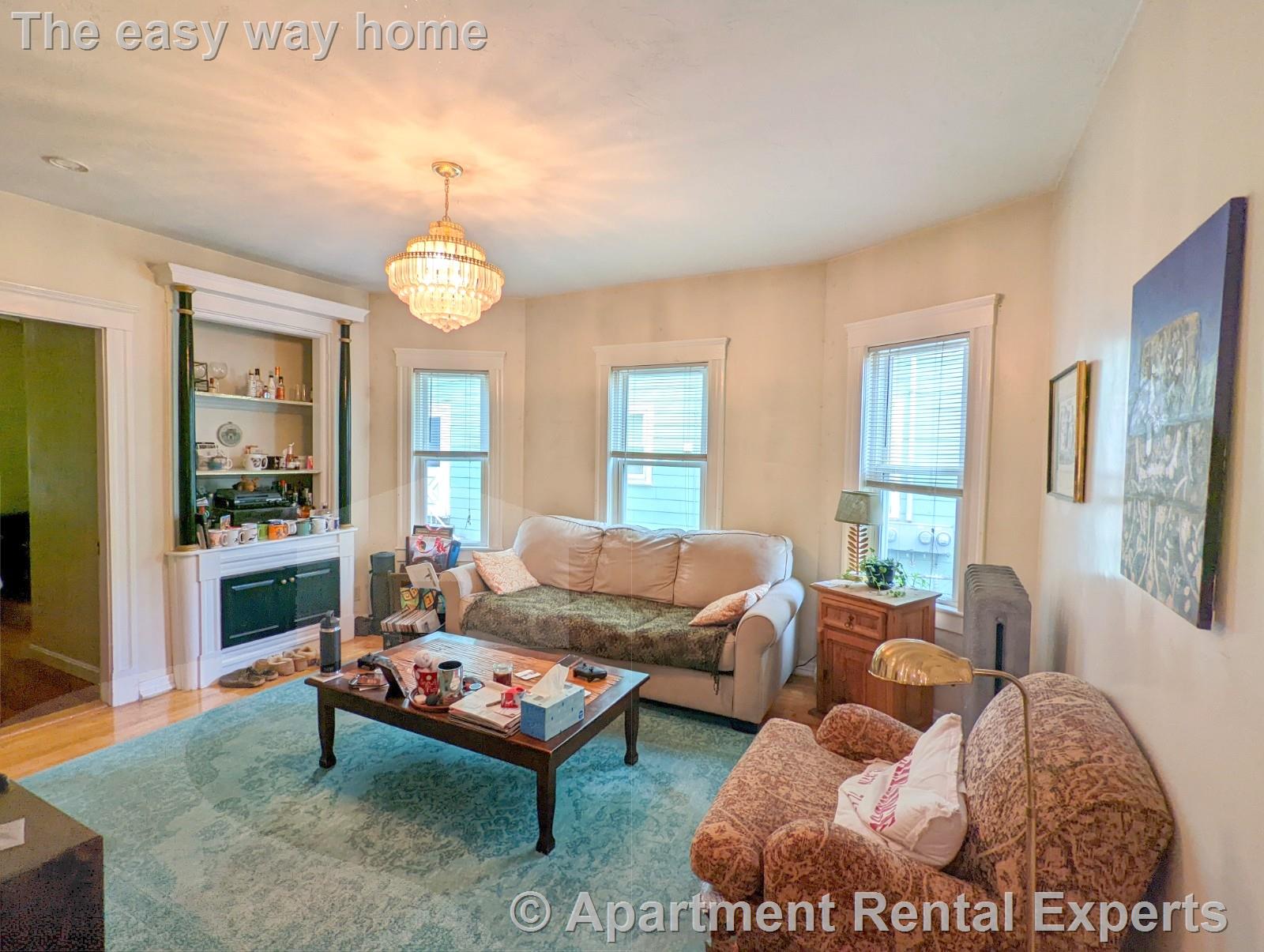 292 Boston Ave, Tufts