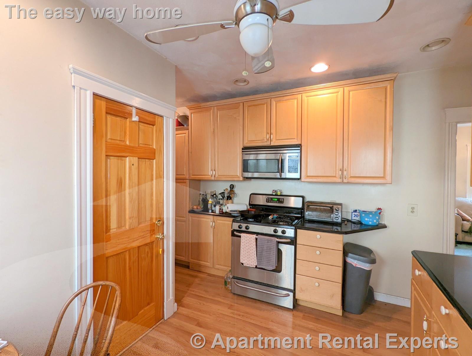 292 Boston Ave, Tufts