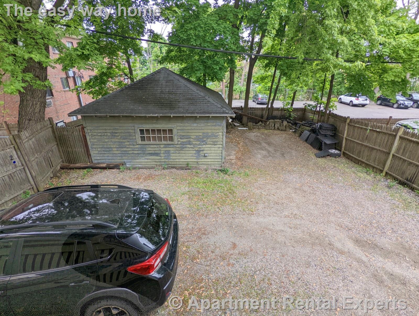 292 Boston Ave, Tufts