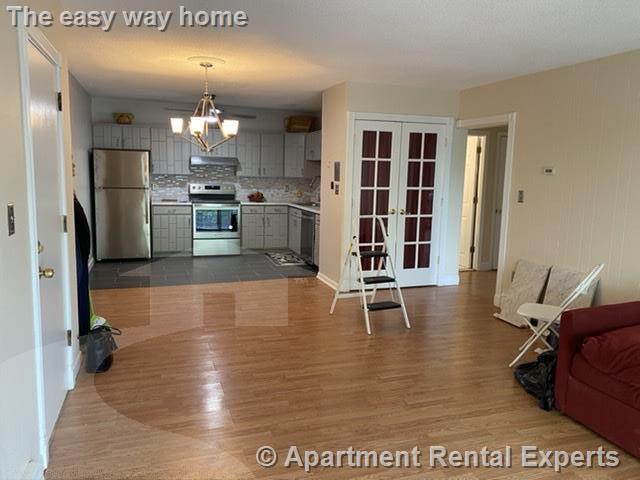 27 Alpine St, Malden Center