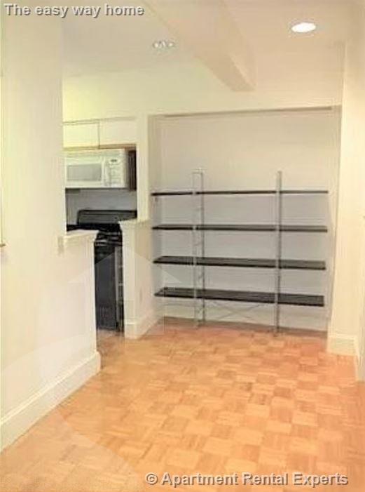 38 Linnaean St, Porter Square