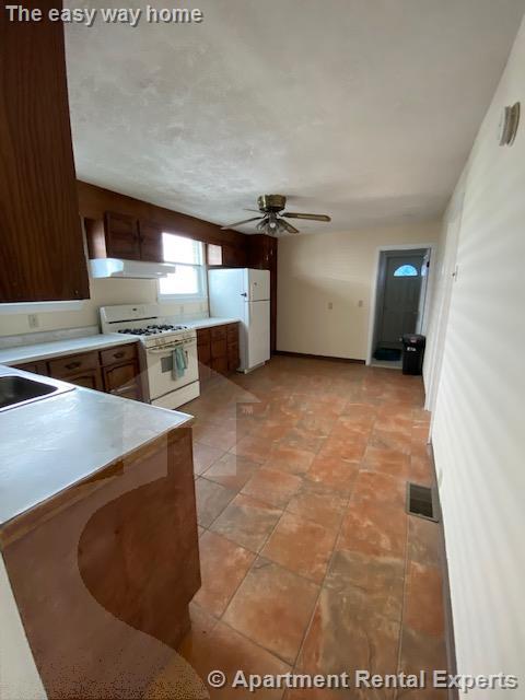 49 Porter Rd, Porter Square