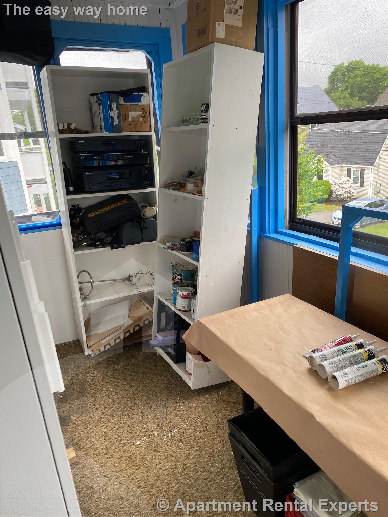 50 Oxford Ave, Belmont Line