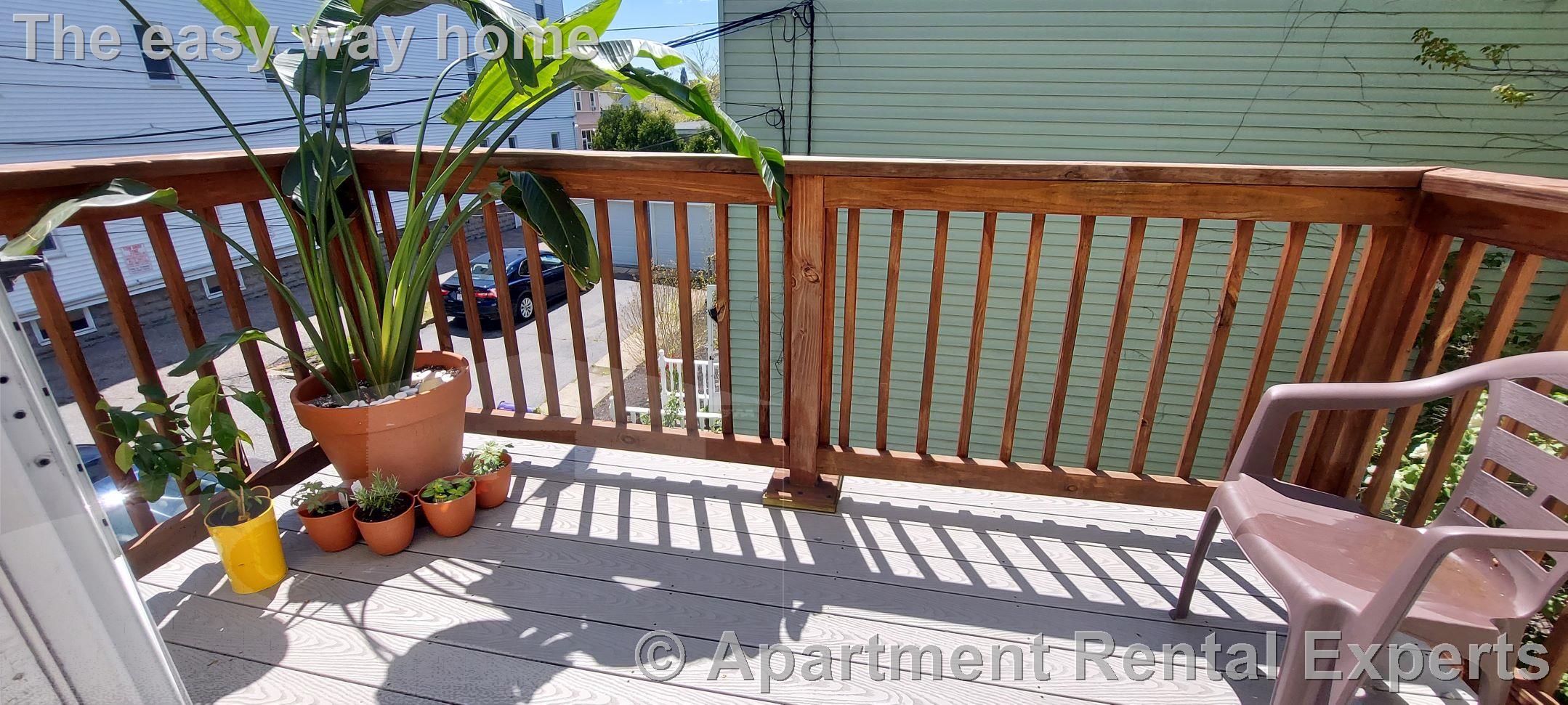 11 Craigie Ter, Porter Square