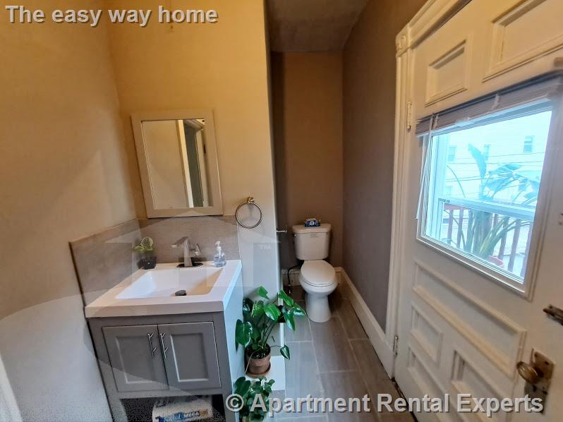 11 Craigie Ter, Porter Square