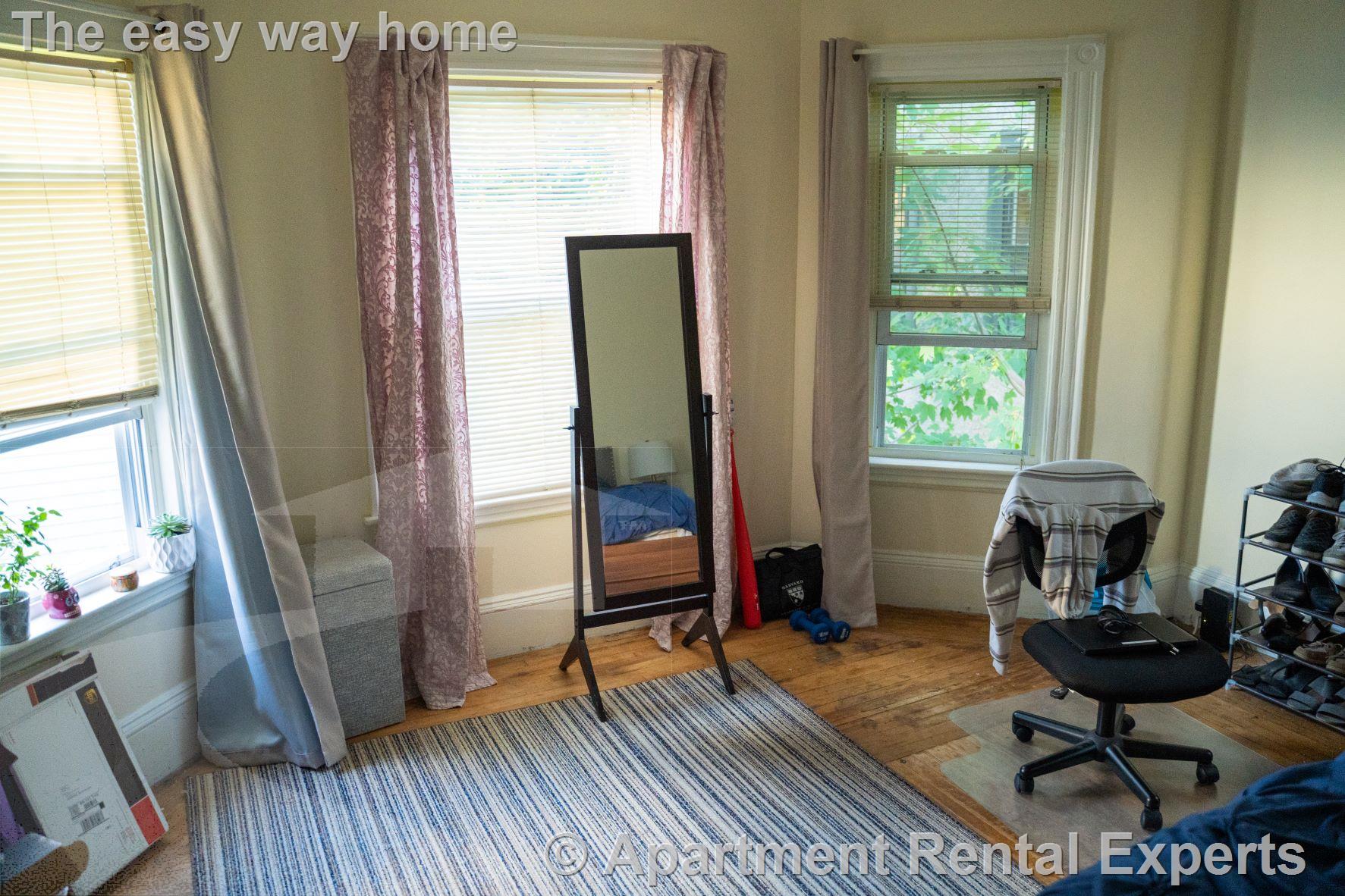 11 Craigie Ter, Porter Square