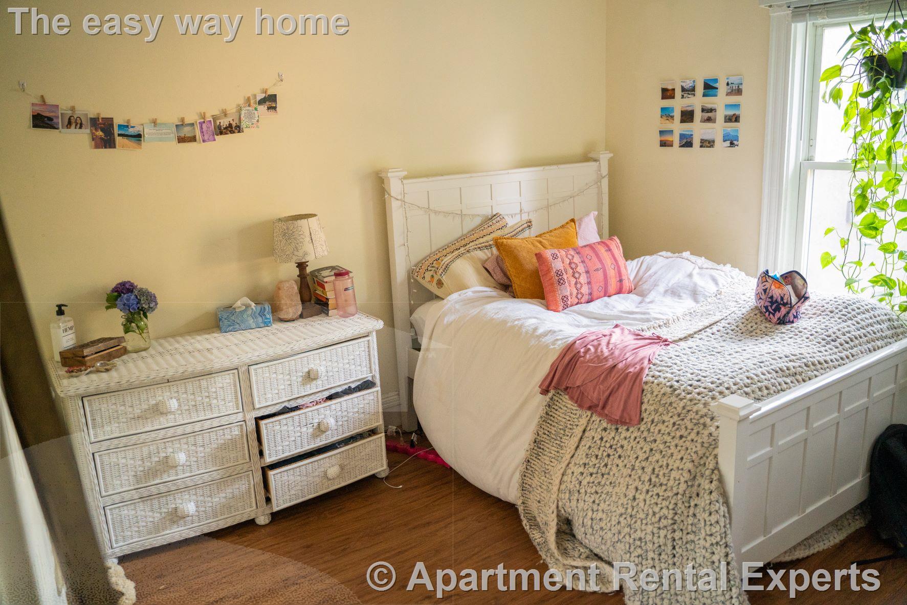 11 Craigie Ter, Porter Square