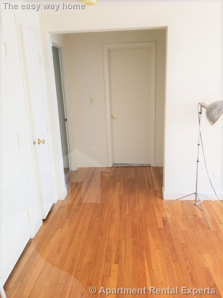 109 Oxford St, Arlington