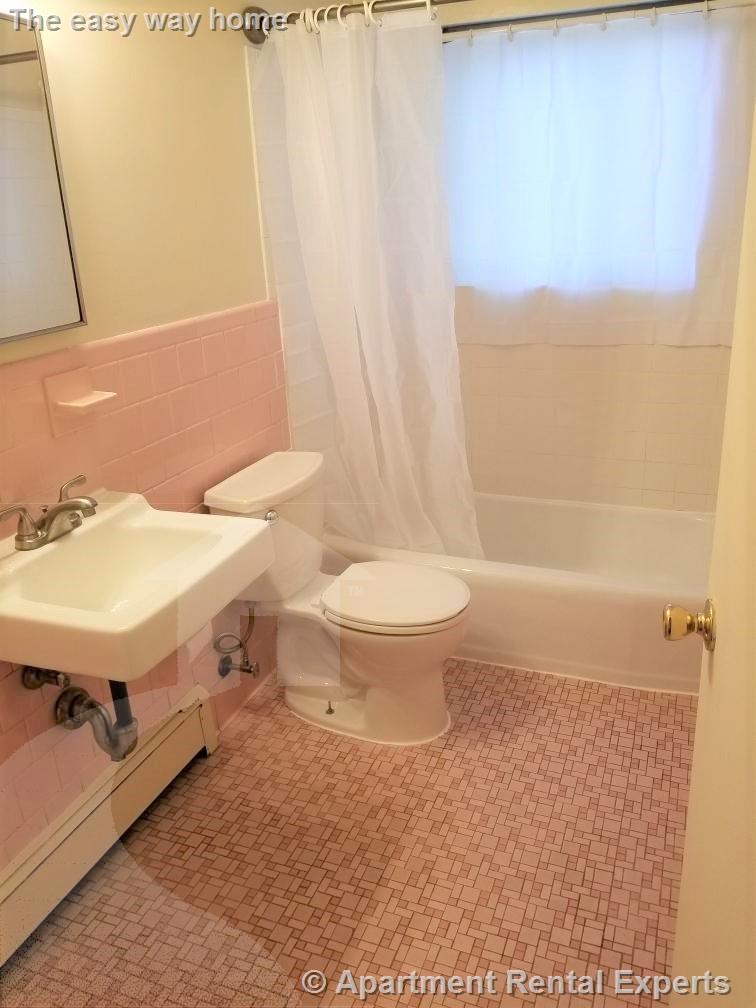 109 Oxford St, Arlington