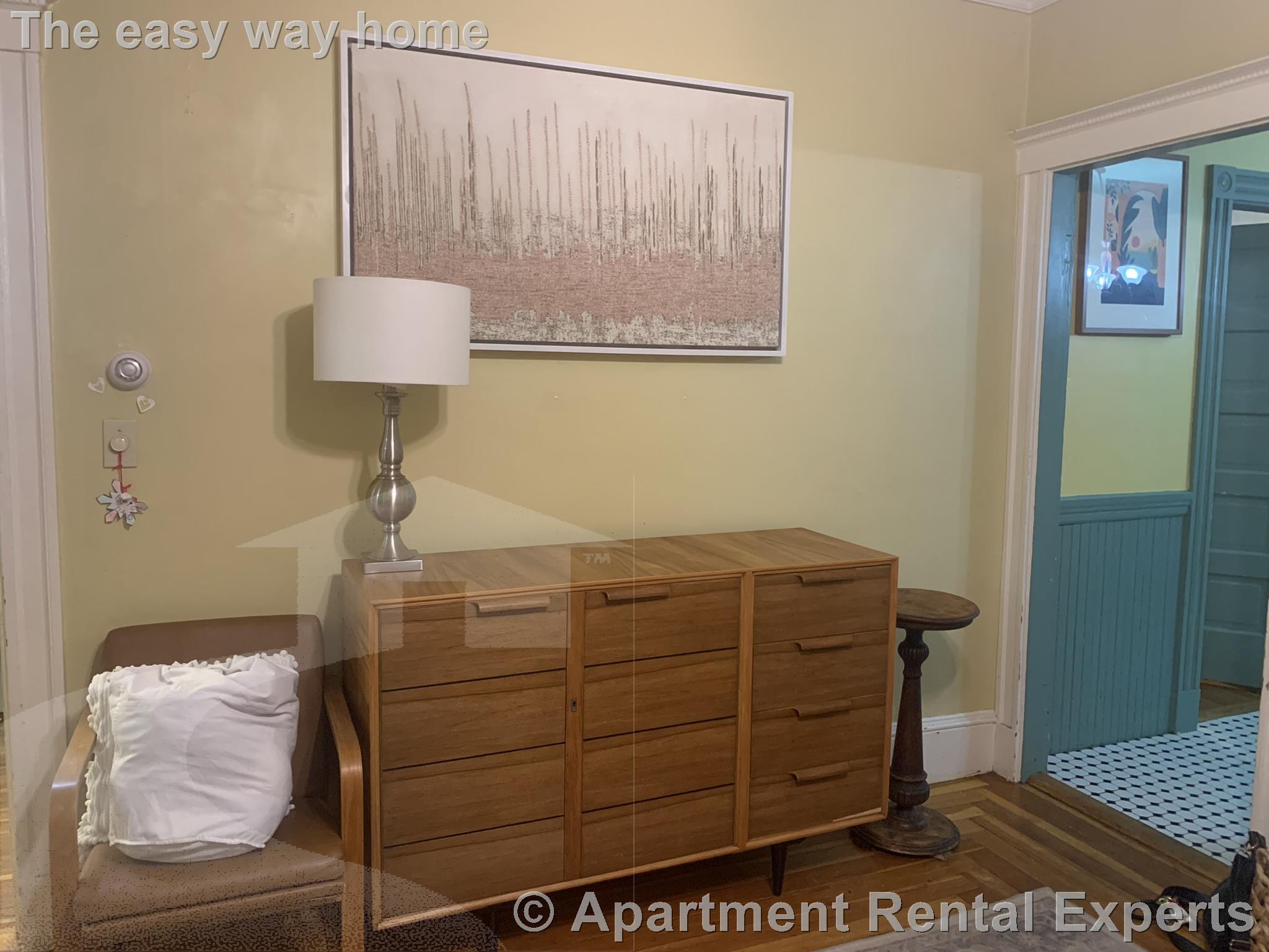 88 Bay State Ave, Davis Square