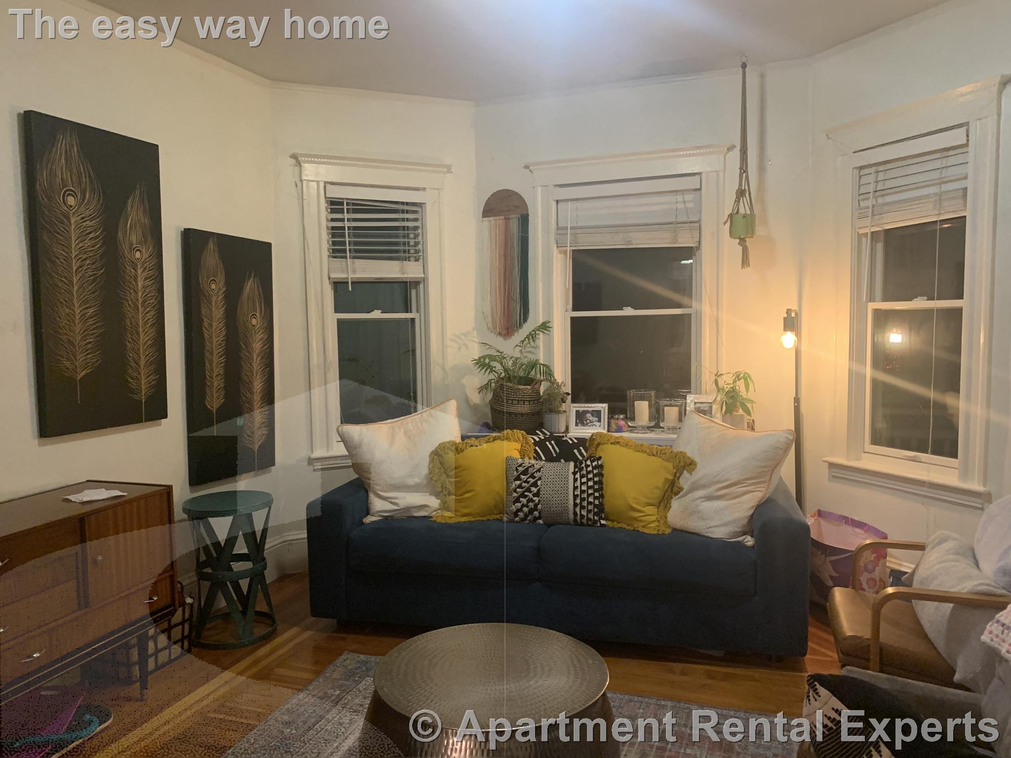 88 Bay State Ave, Davis Square