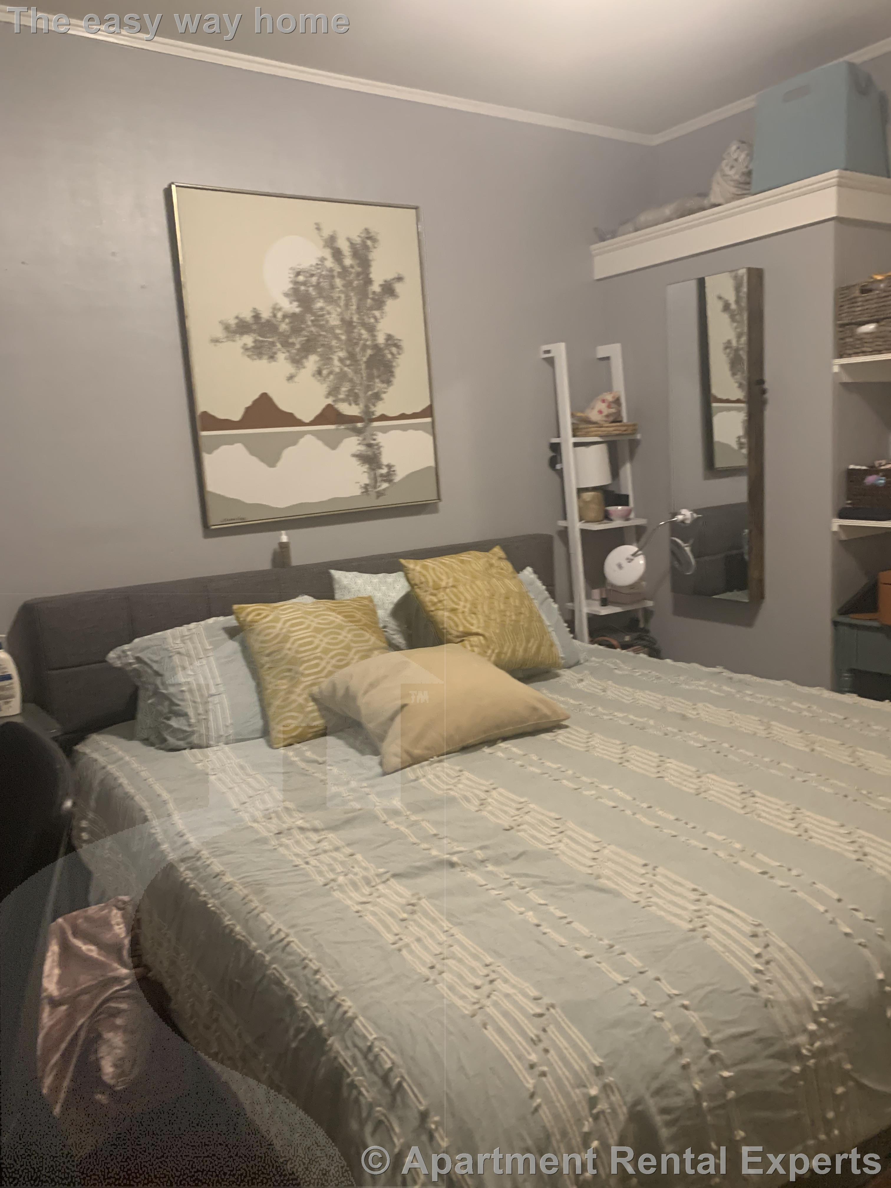 88 Bay State Ave, Davis Square