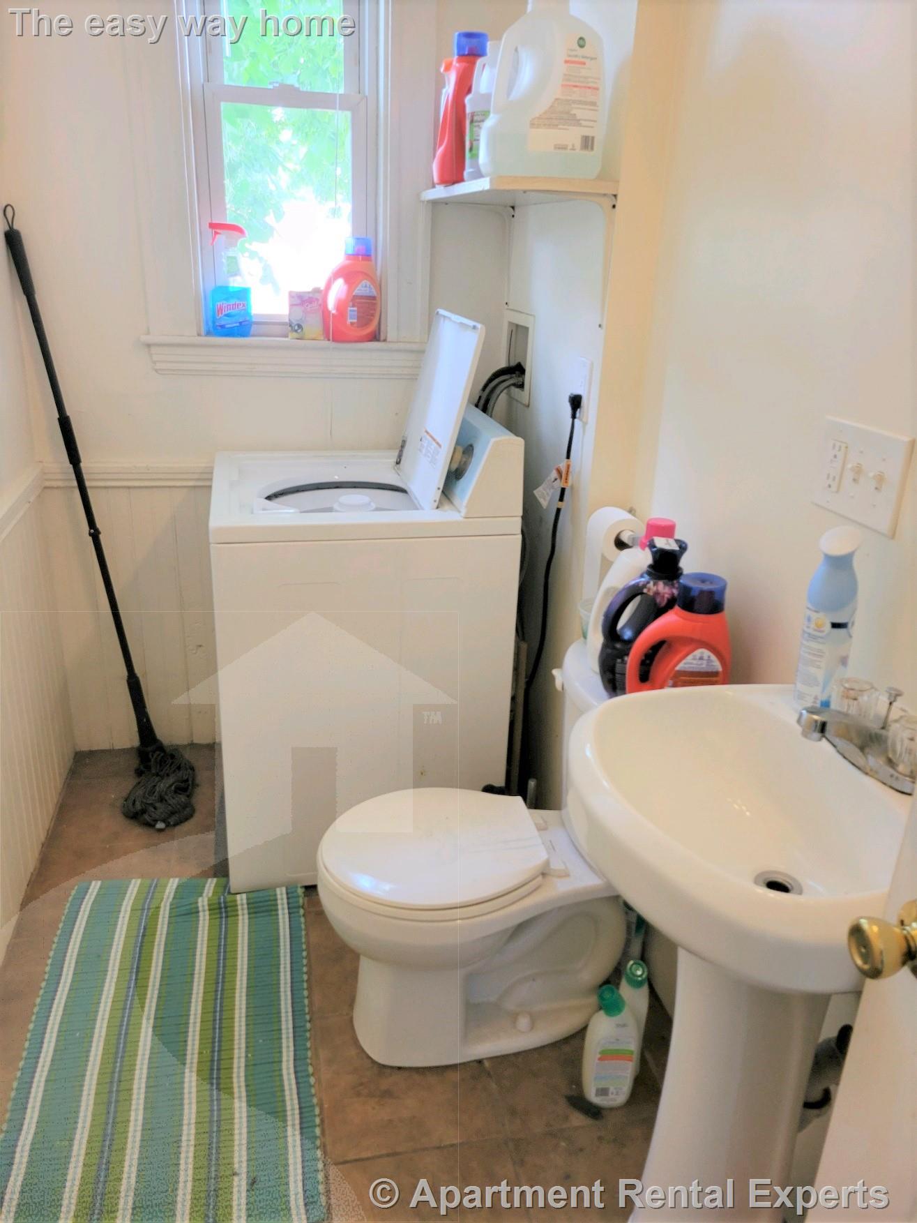 158 River St, Central Square