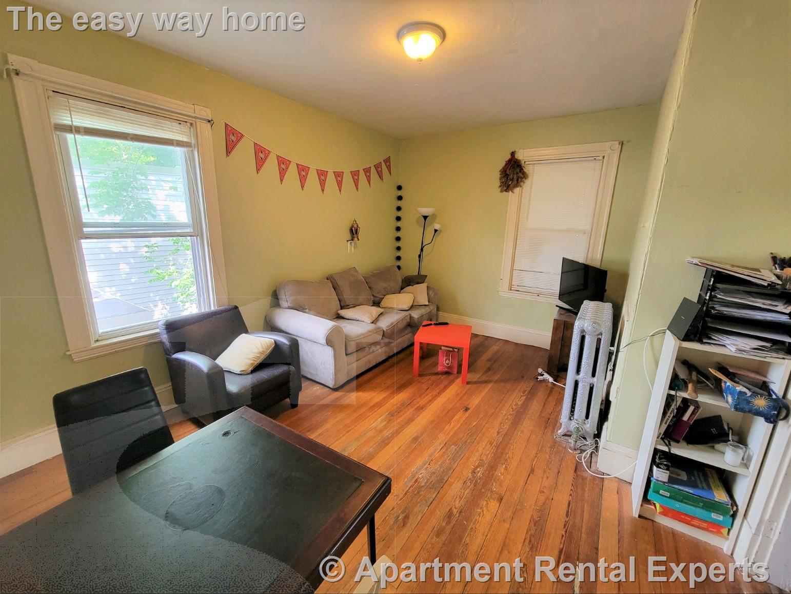 158 River St, Central Square