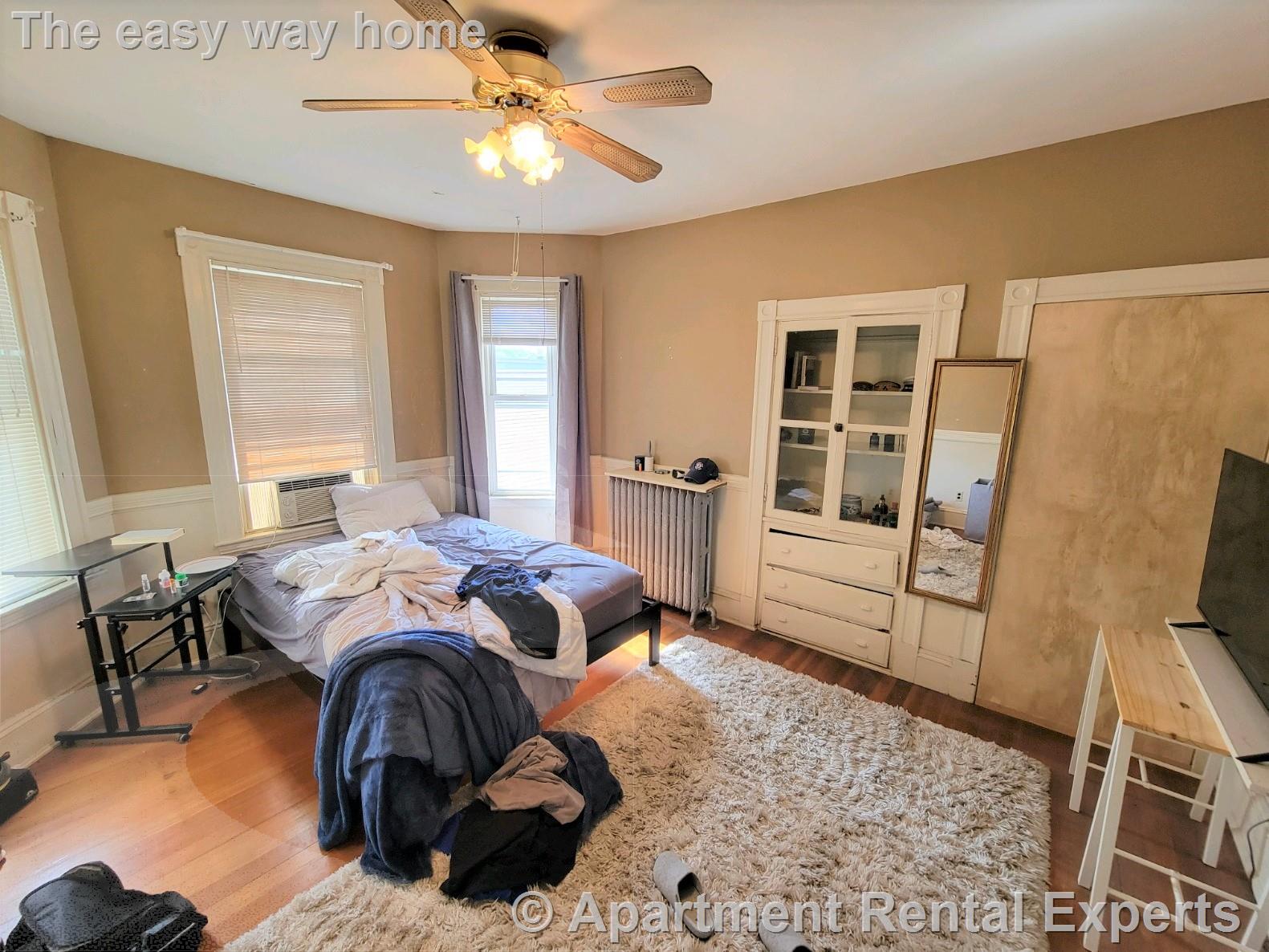 158 River St, Central Square