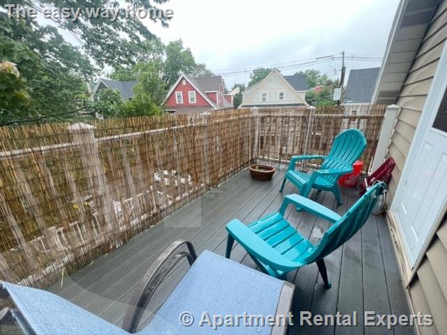 87 Sycamore St, Winter Hill