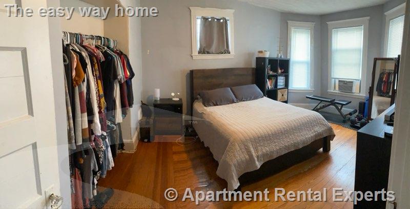 2 Touro Ave, Medford Square