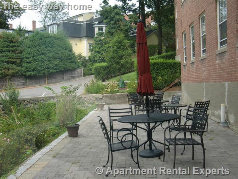 56 Concord Ave, Harvard Square