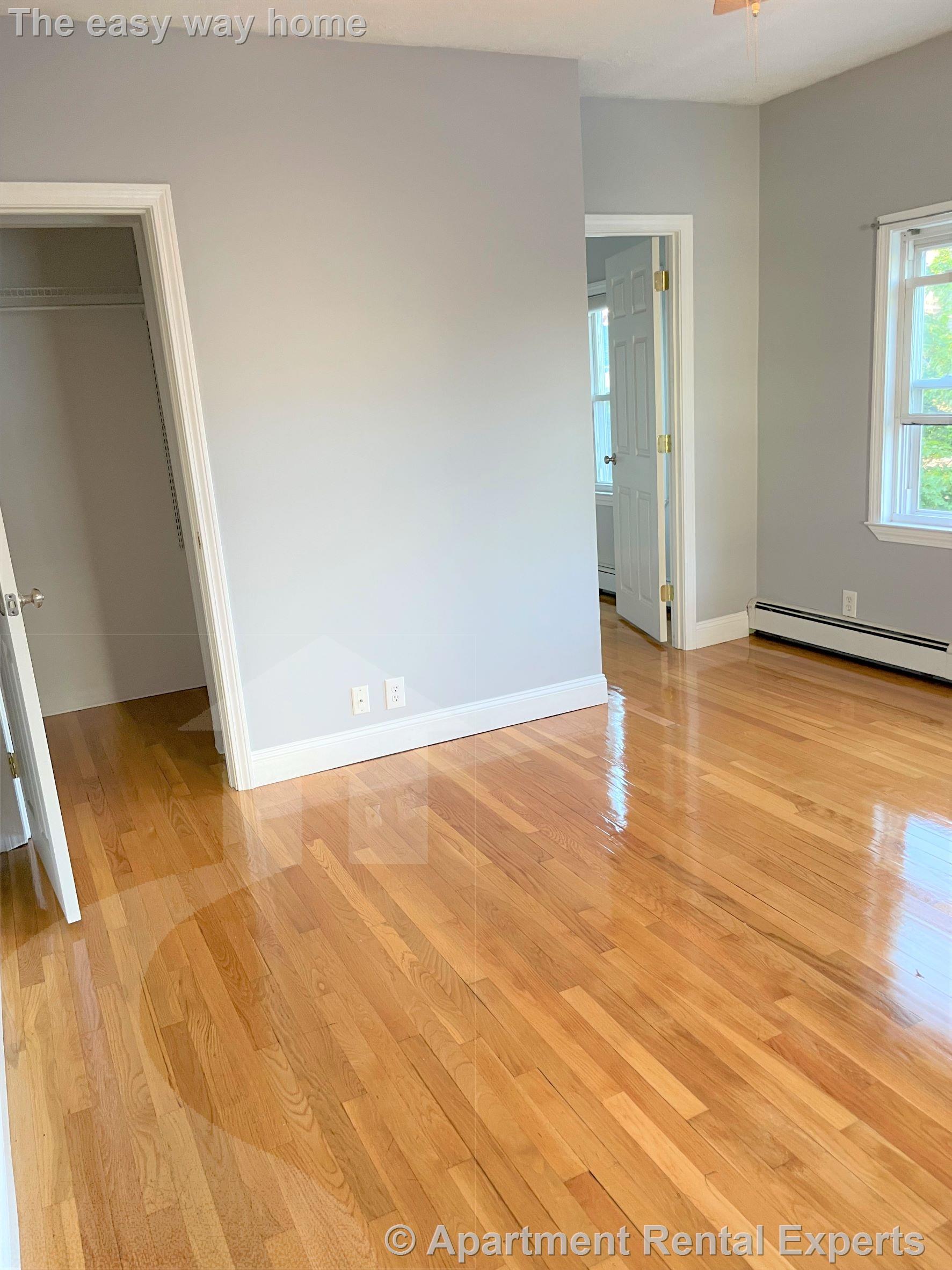 21 Garland Ave, Malden Center