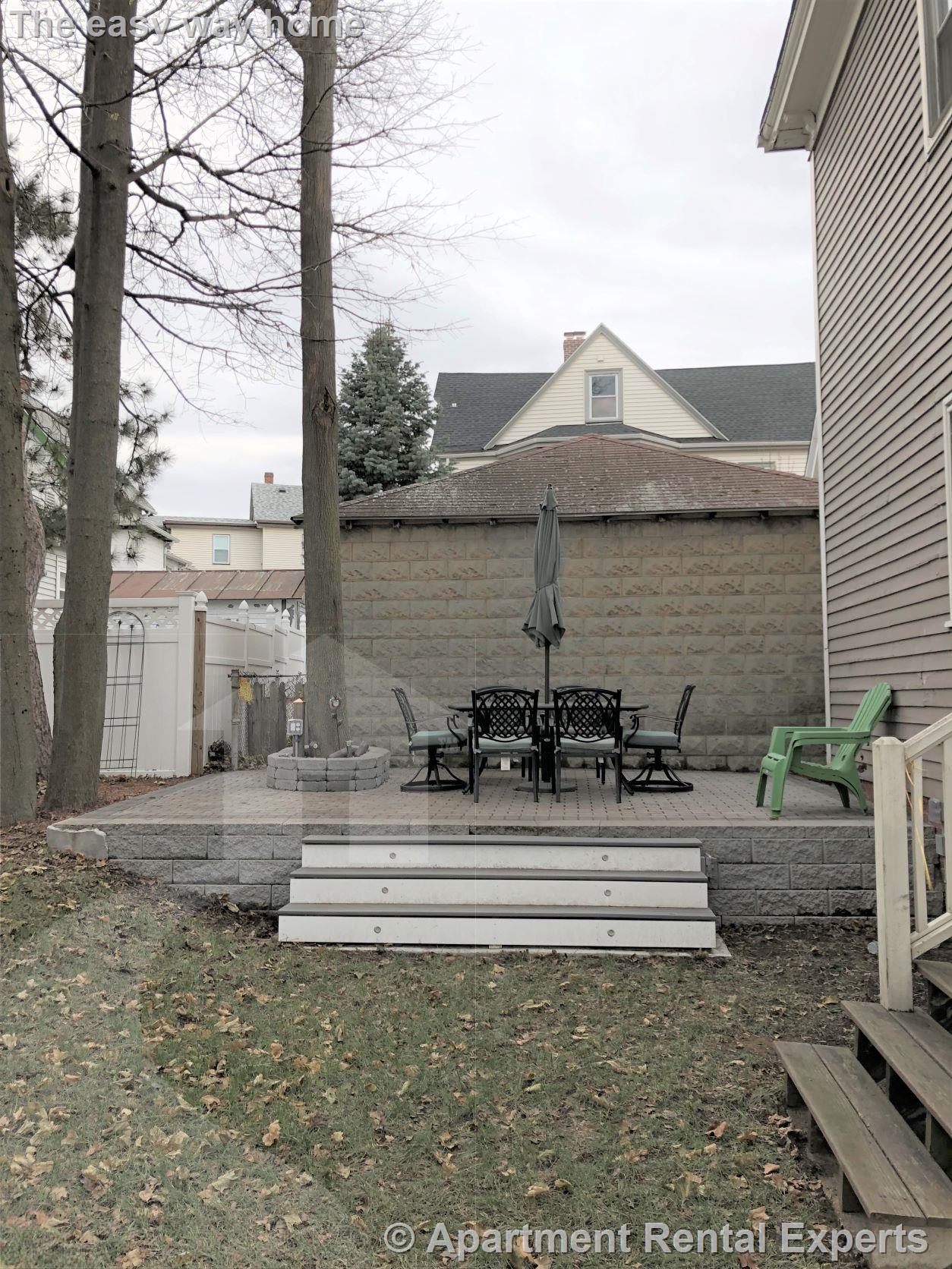 21 Garland Ave, Malden Center