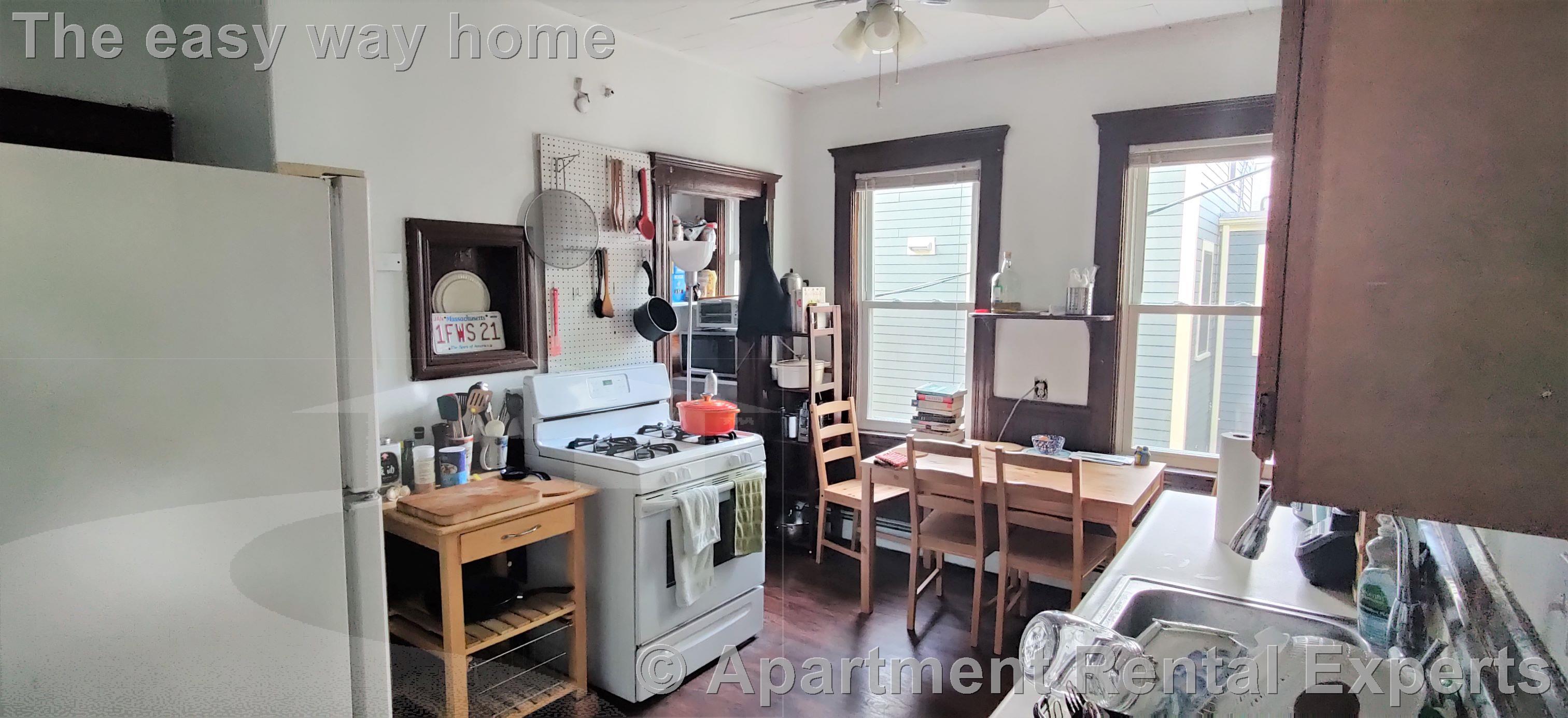 122 Columbia St, Central Square