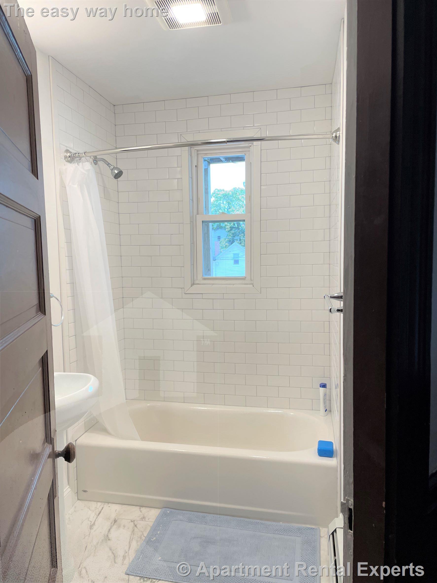 122 Columbia St, Central Square