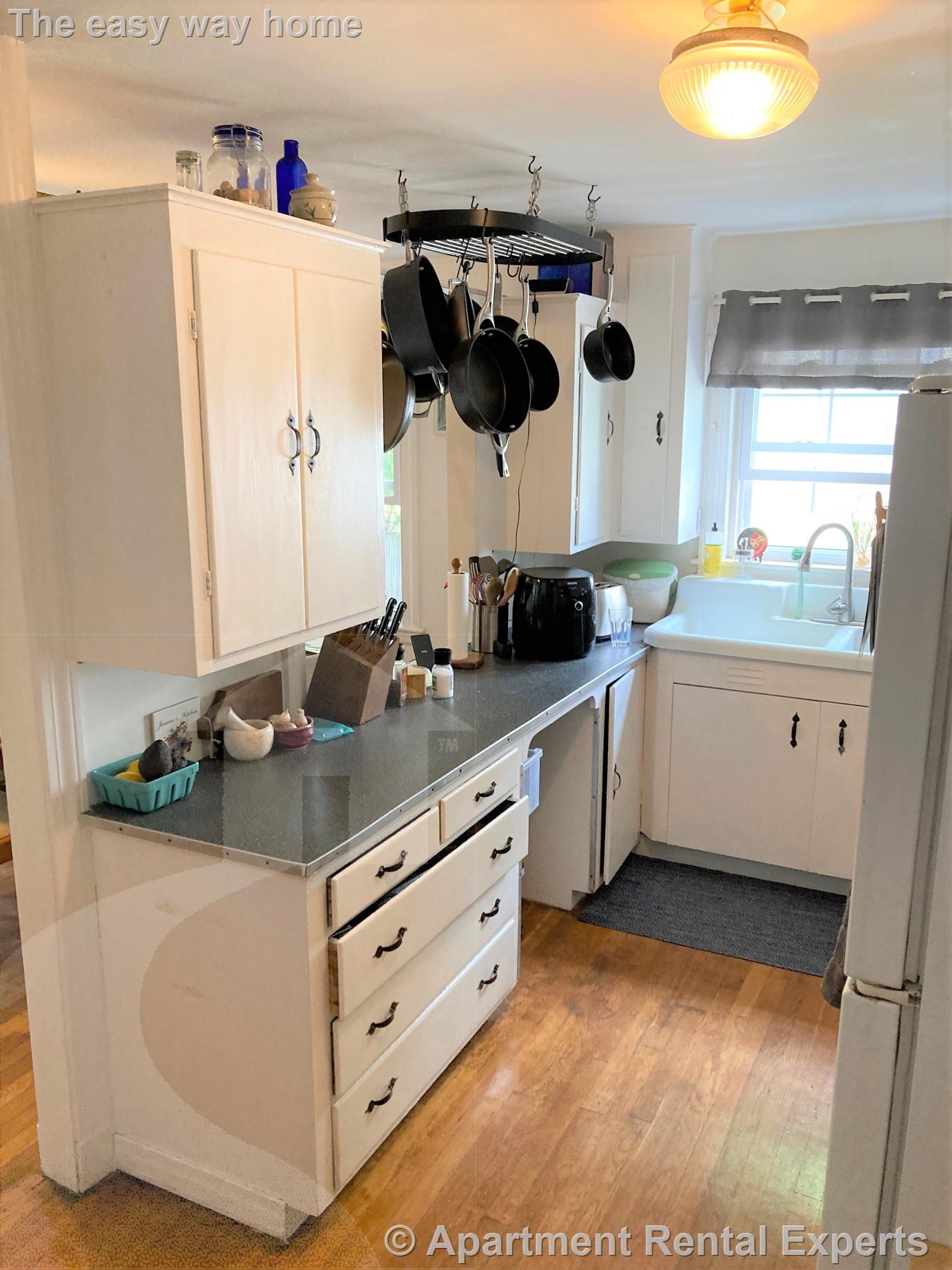 170 Albion St, Davis Square