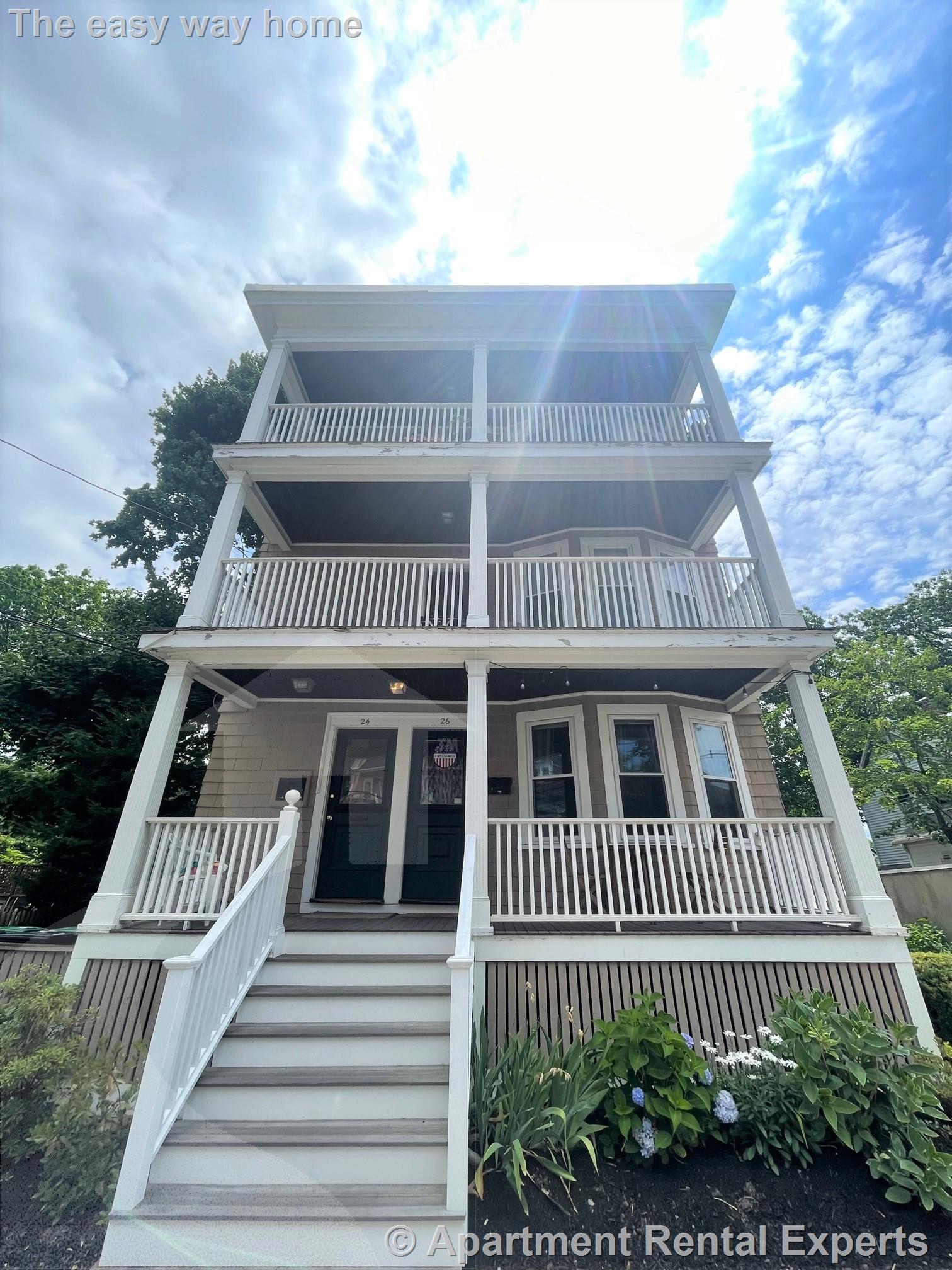 24 Ashland St, Porter Square