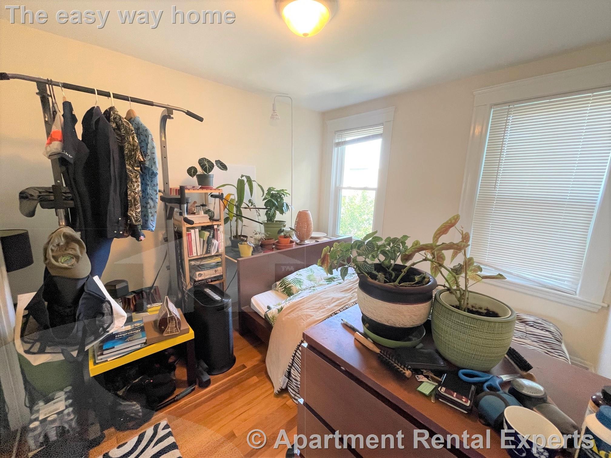 24 Ashland St, Porter Square