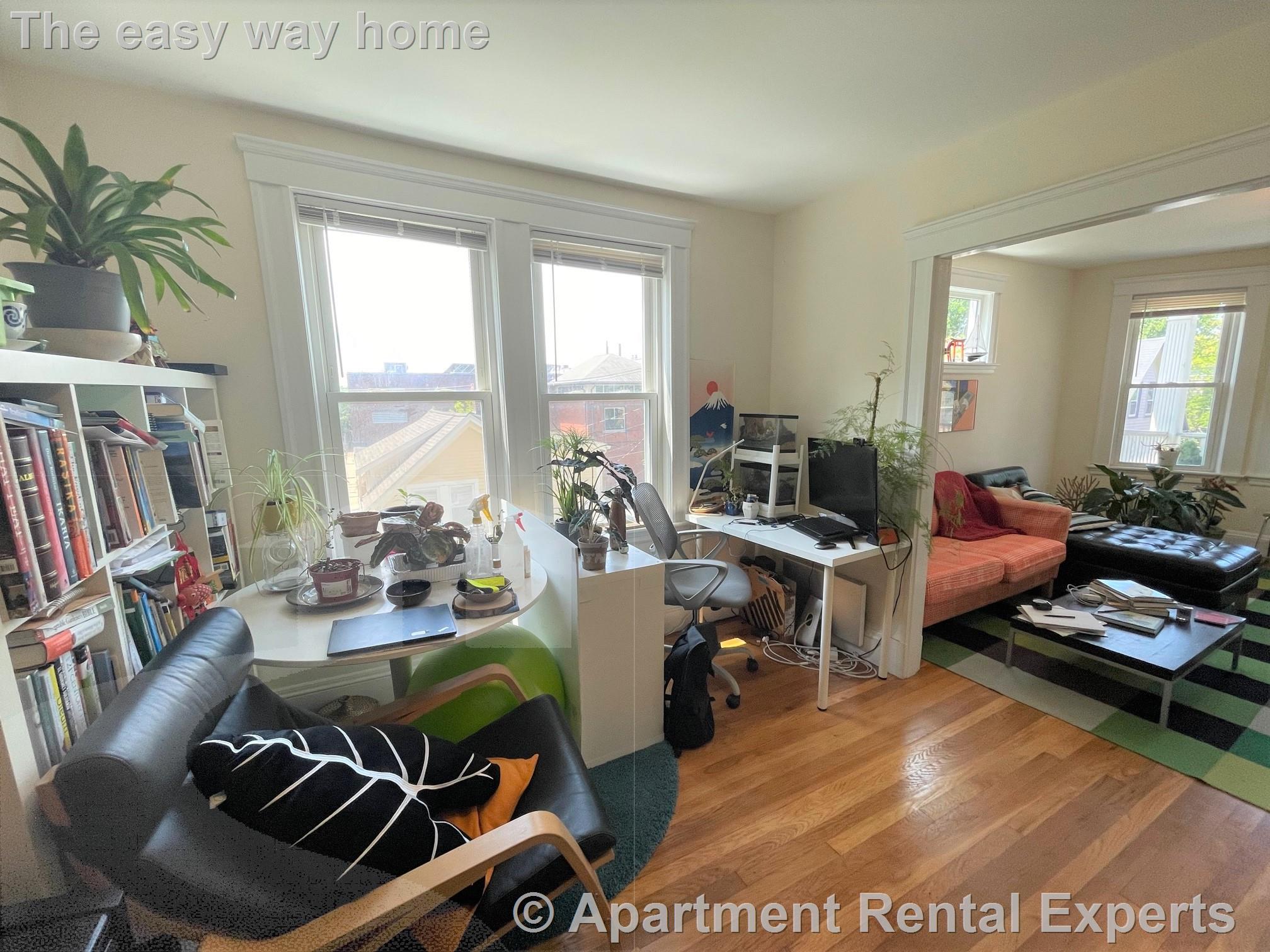 24 Ashland St, Porter Square