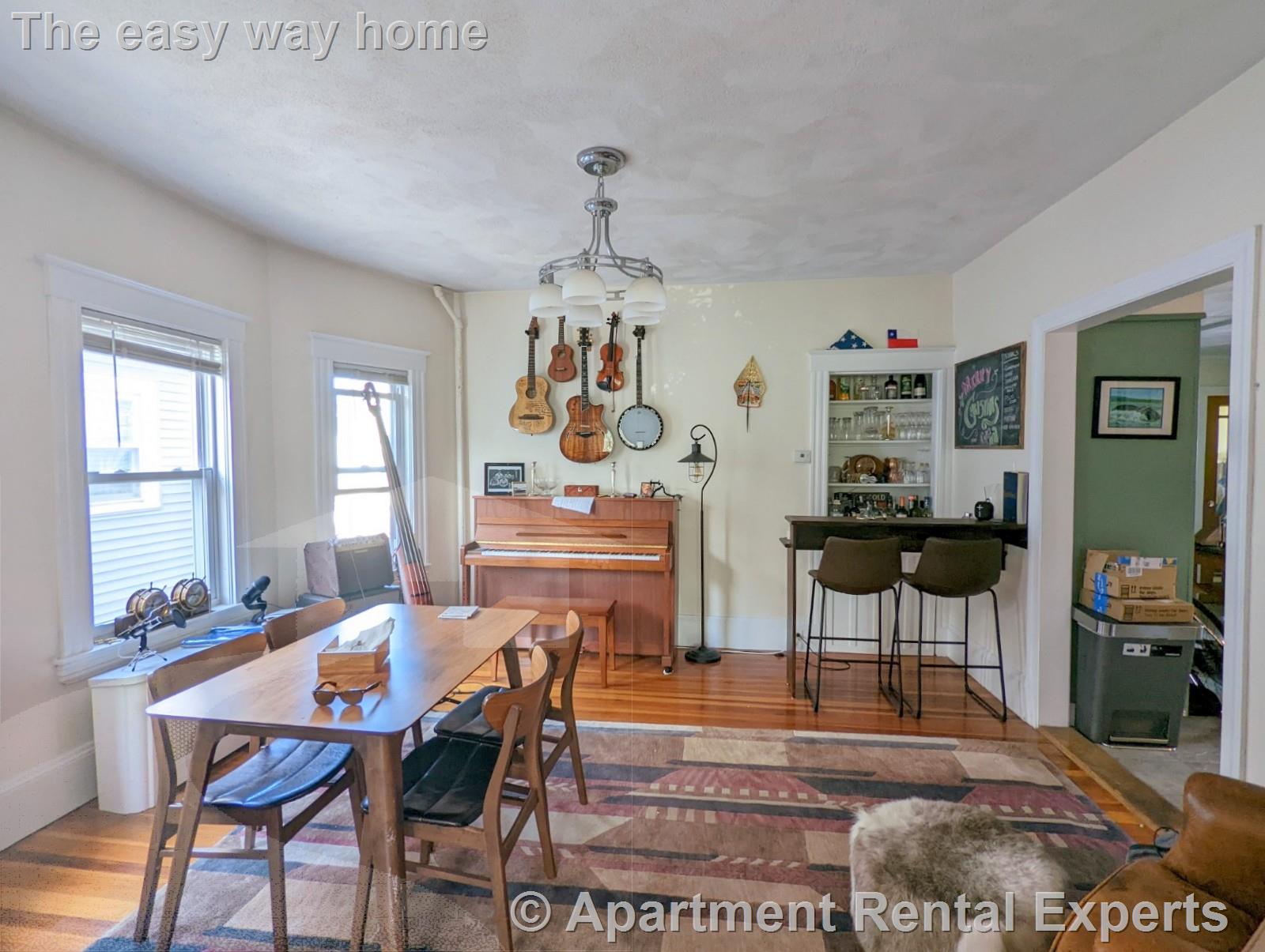 16 Hale Ave, Magoun Square