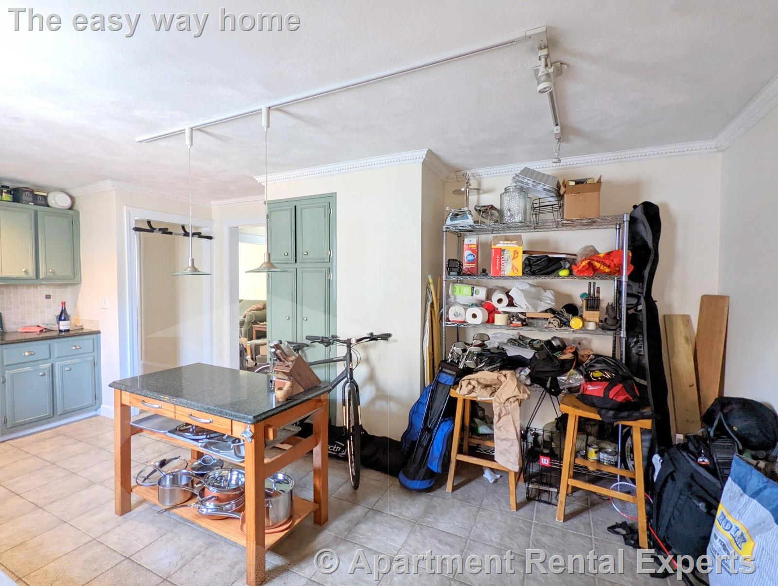 16 Hale Ave, Magoun Square