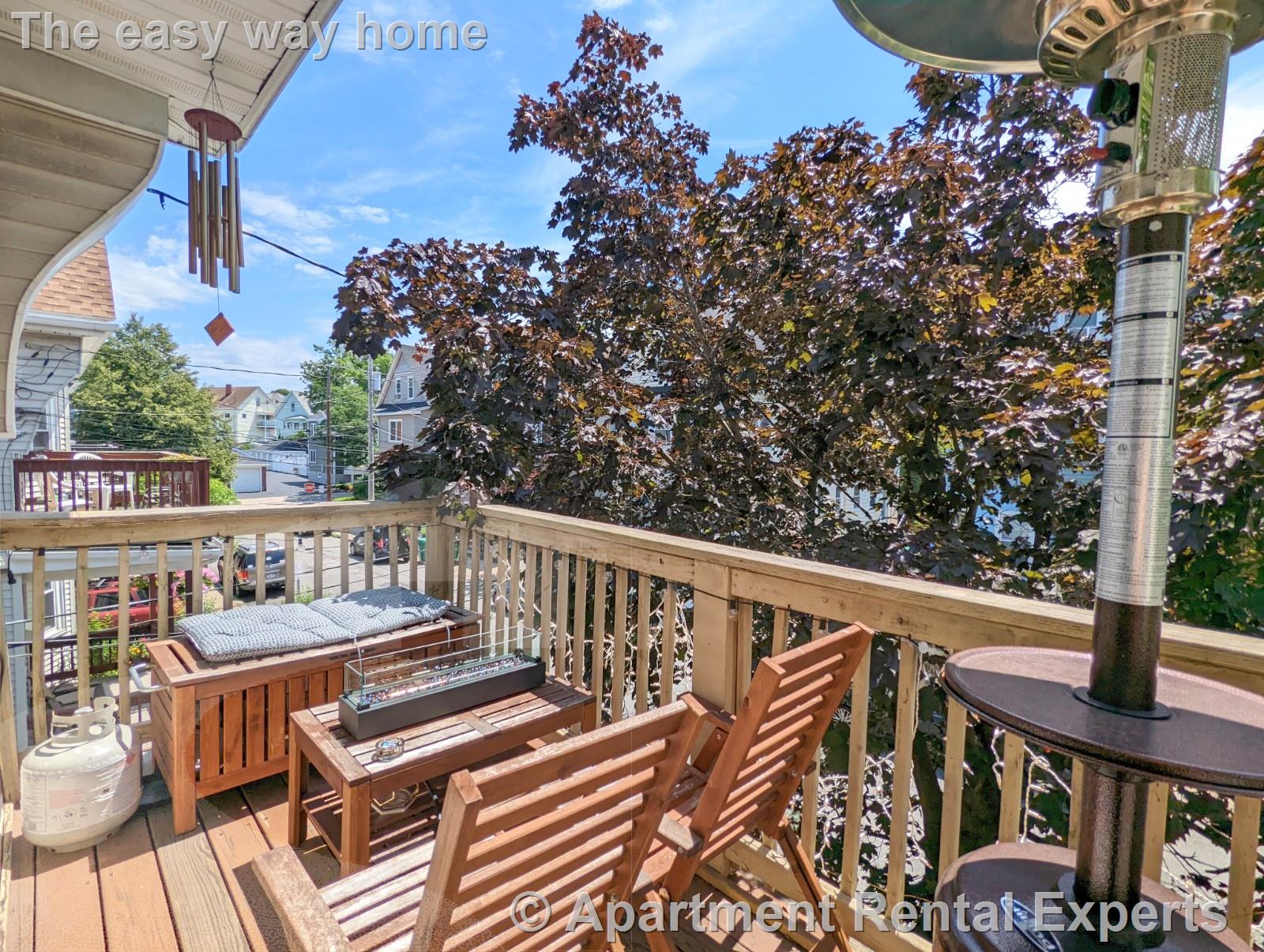 16 Hale Ave, Magoun Square