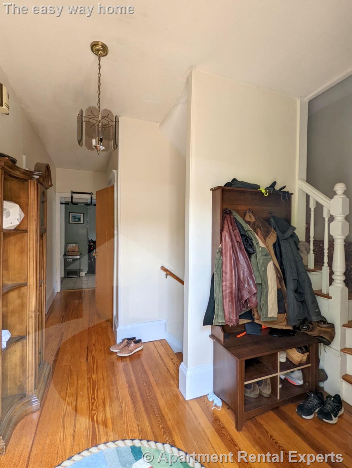 16 Hale Ave, Magoun Square