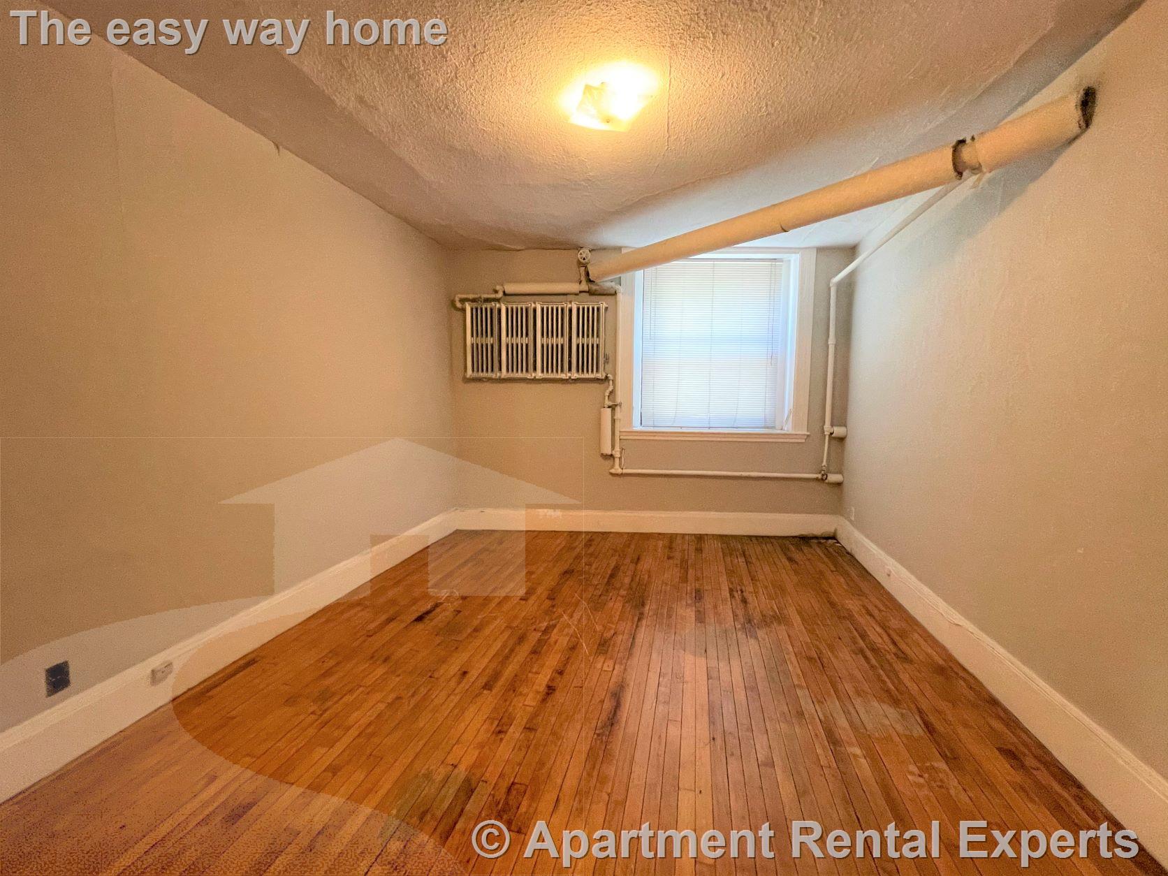 9 Sewall Ave, Coolidge Corner