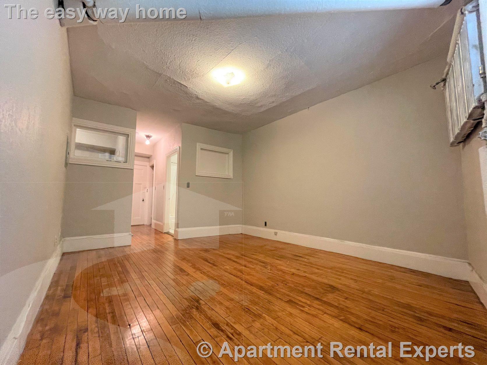 9 Sewall Ave, Coolidge Corner