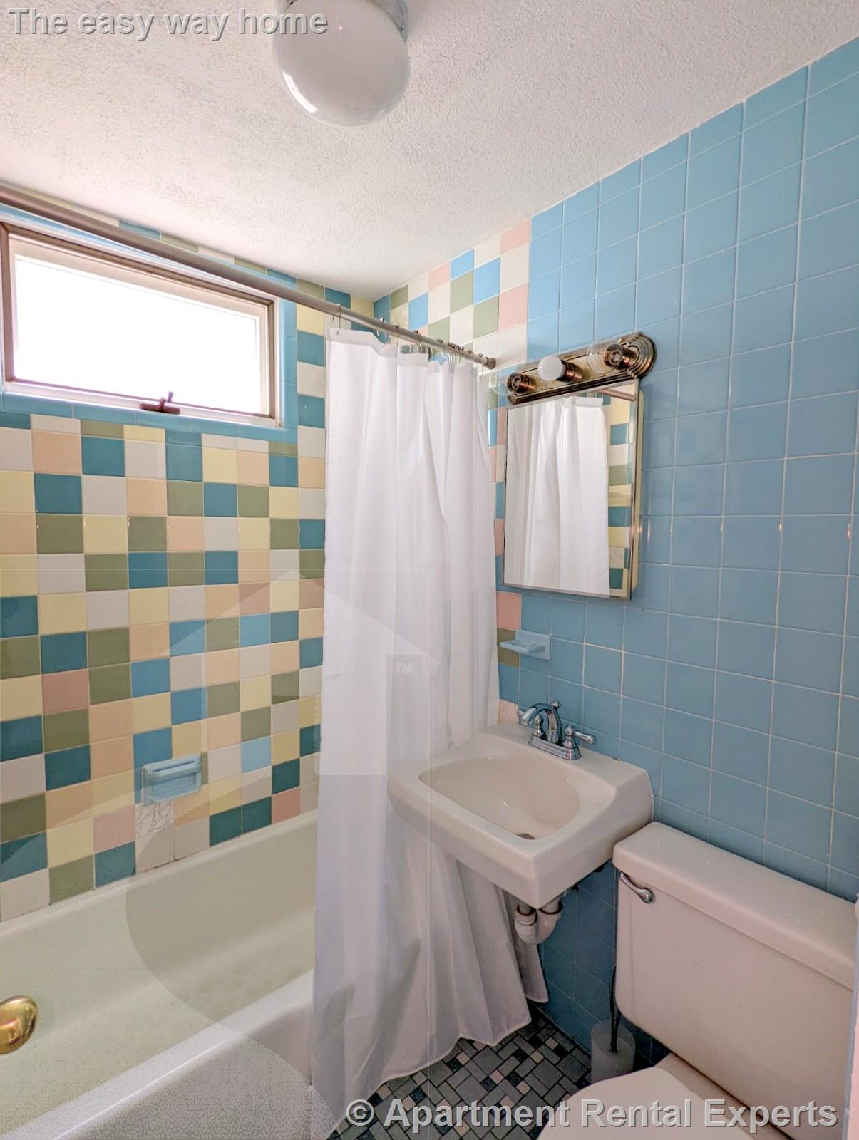 54 Bonair St, Sullivan Square