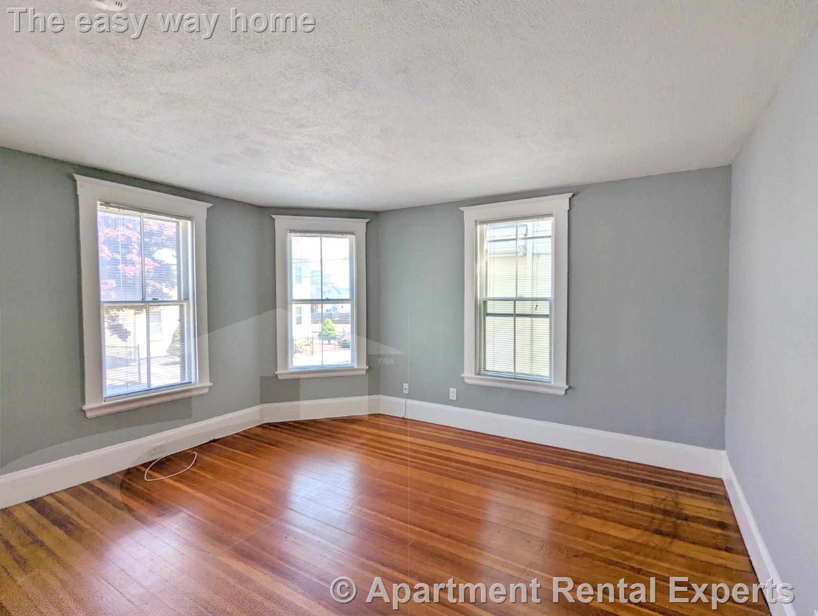 54 Bonair St, Sullivan Square