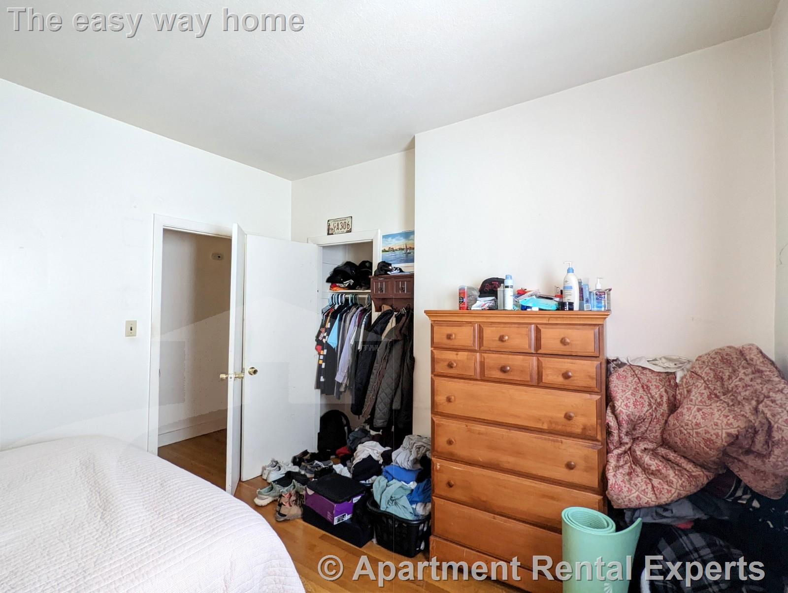 52 Bonair St, East Somerville