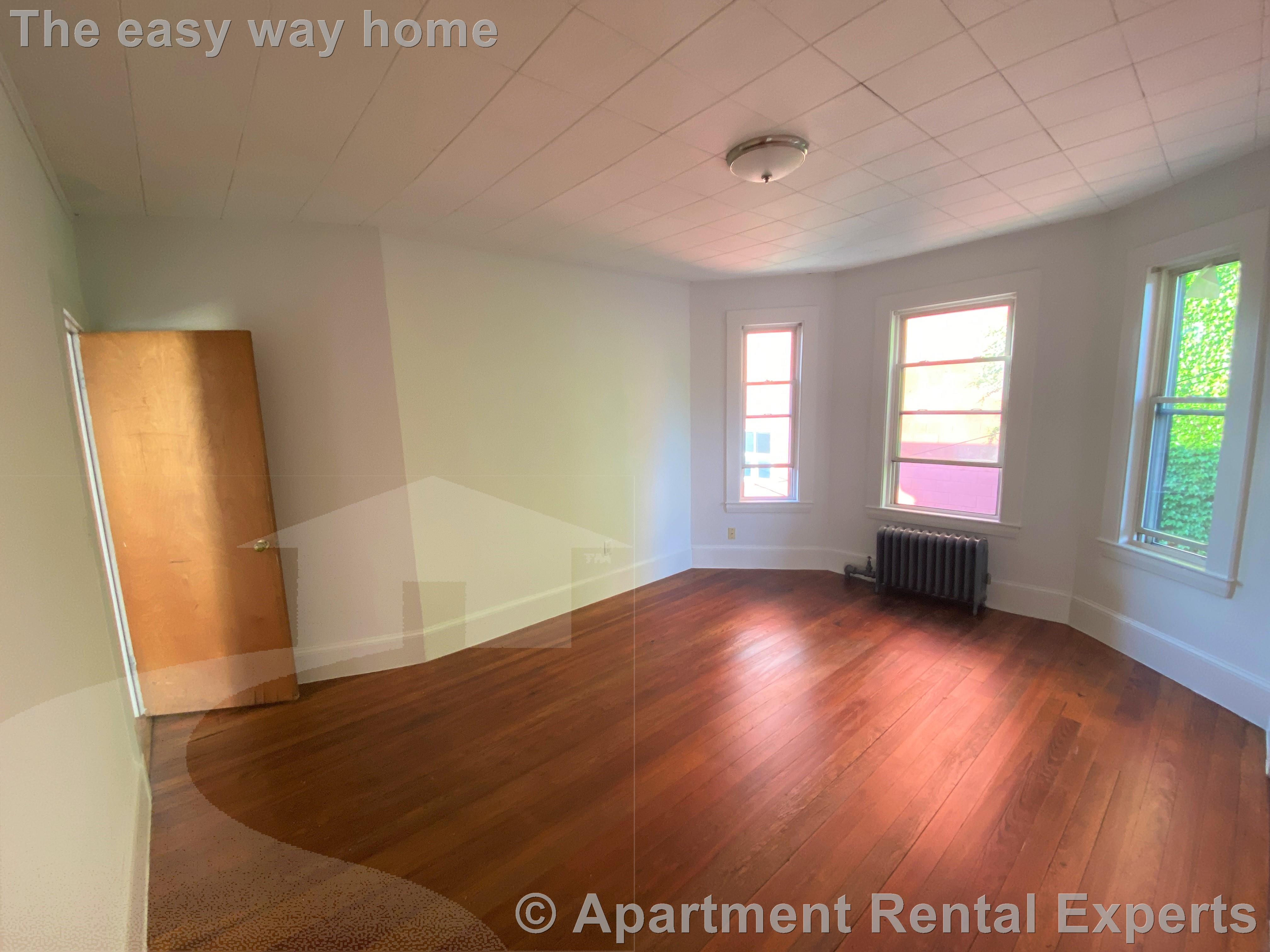418 Washington St, Harvard Square