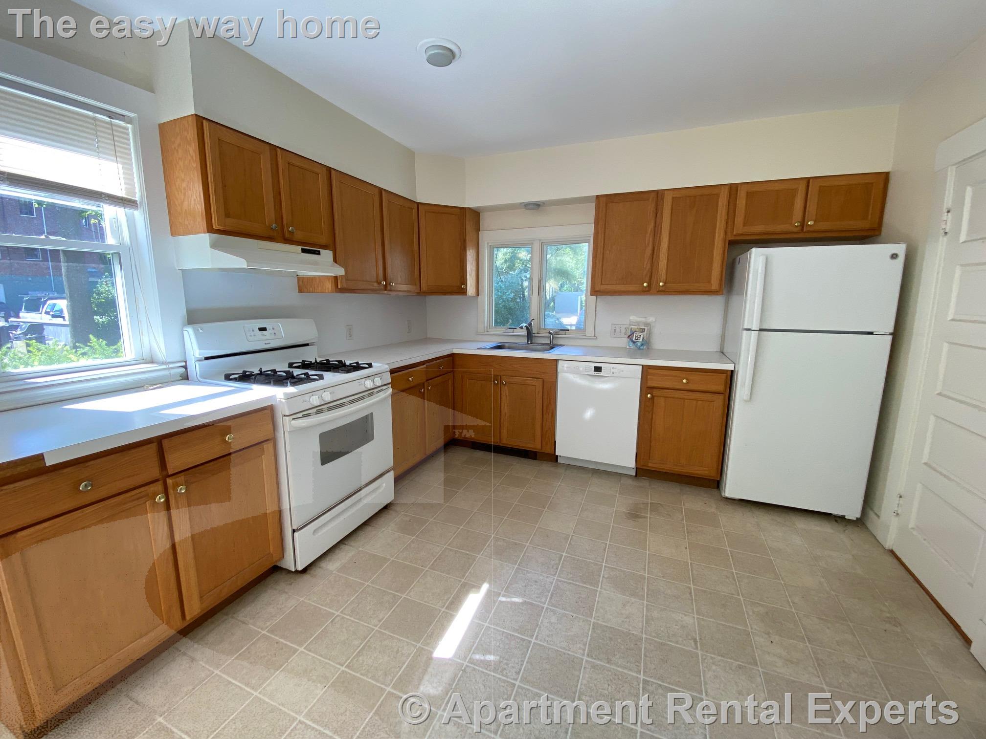 122 Garden St, Huron Village