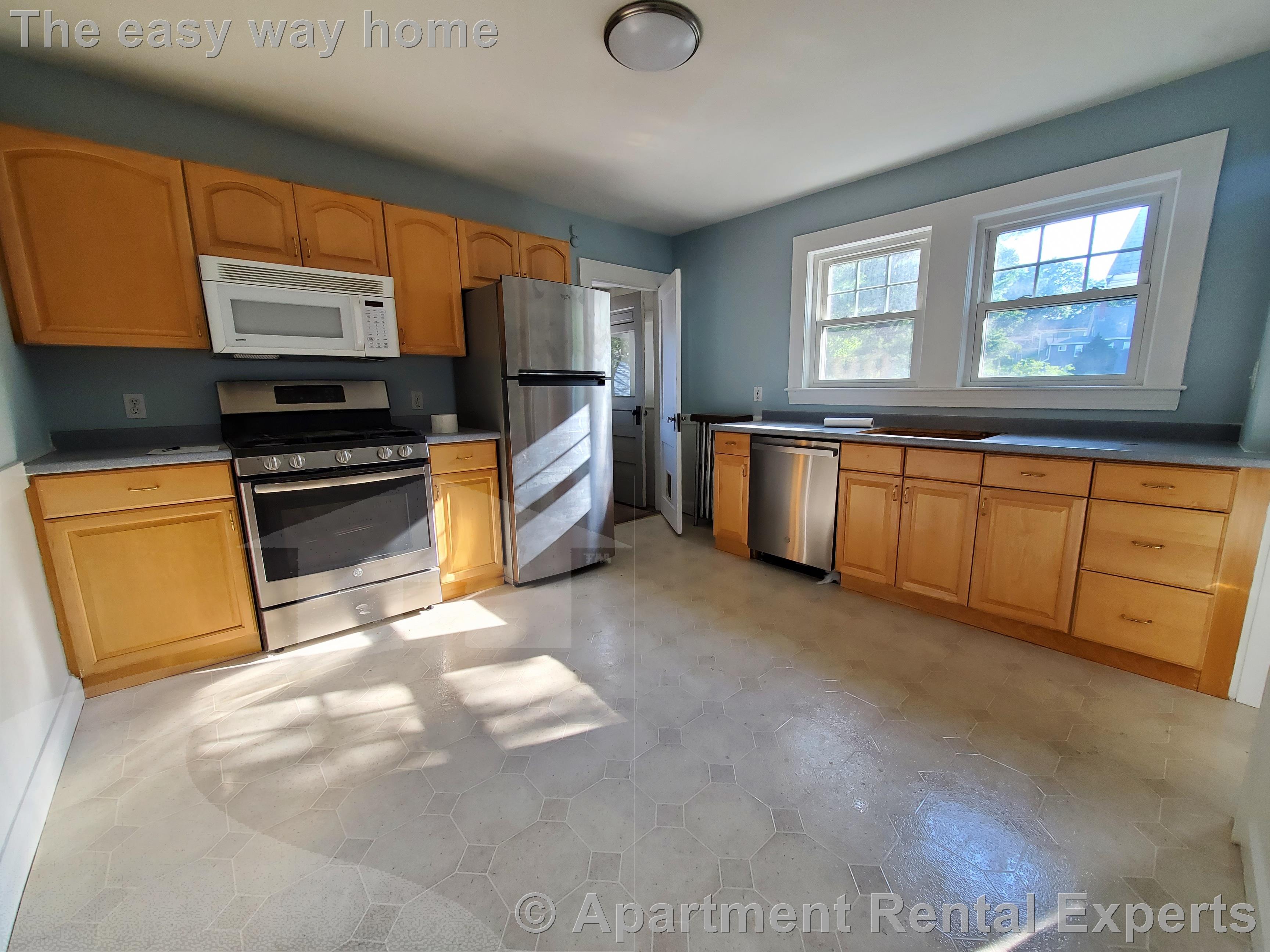 107 Lynde St, Melrose