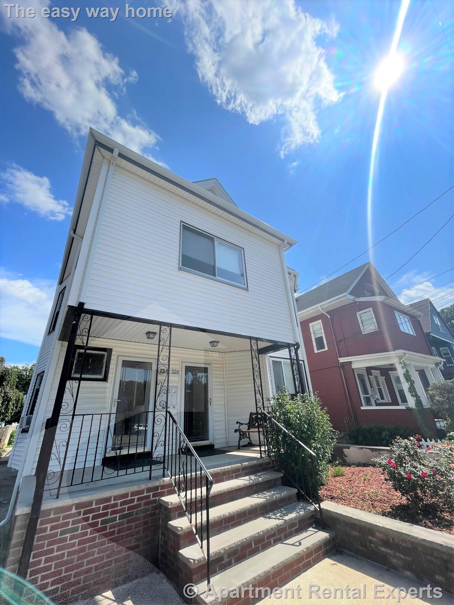 224 Harvard St, Tufts