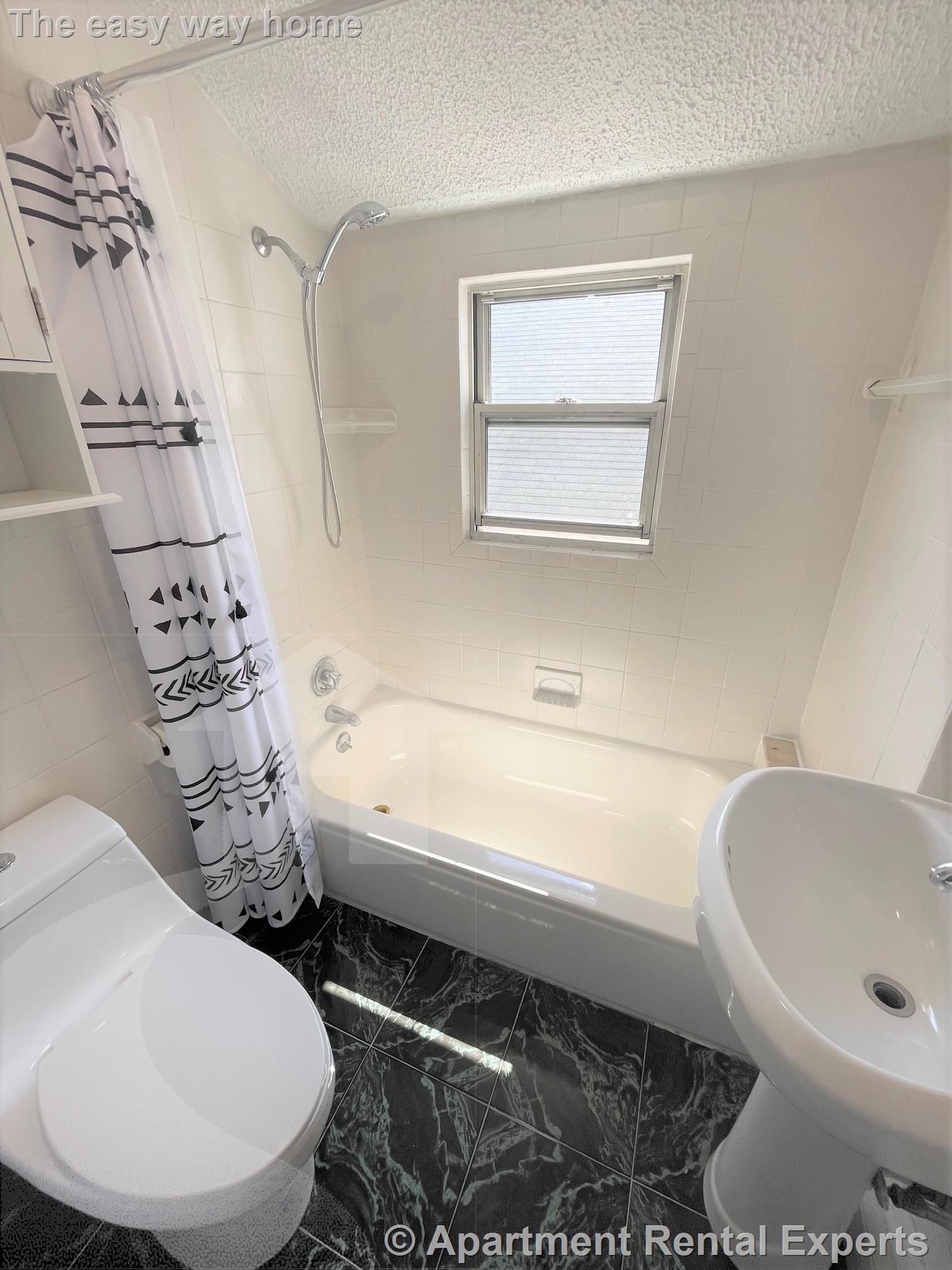 224 Harvard St, Tufts