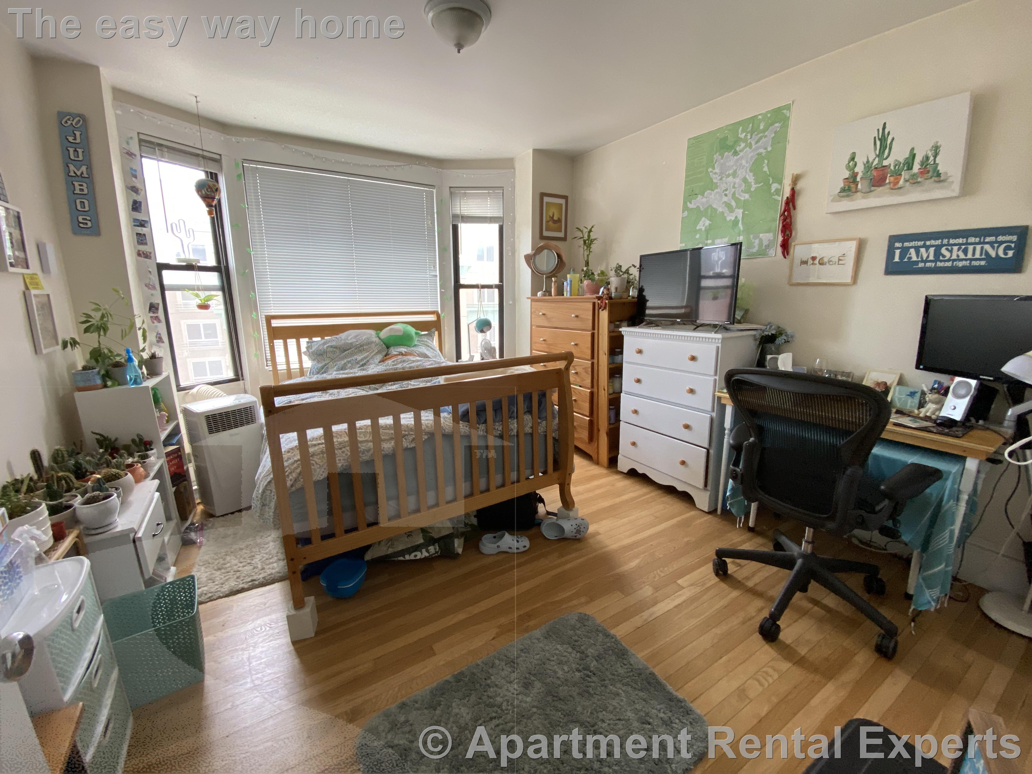 991 Massachusetts Ave, Harvard Square